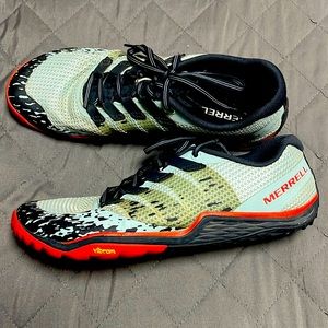Merrill Trail Running Shoes